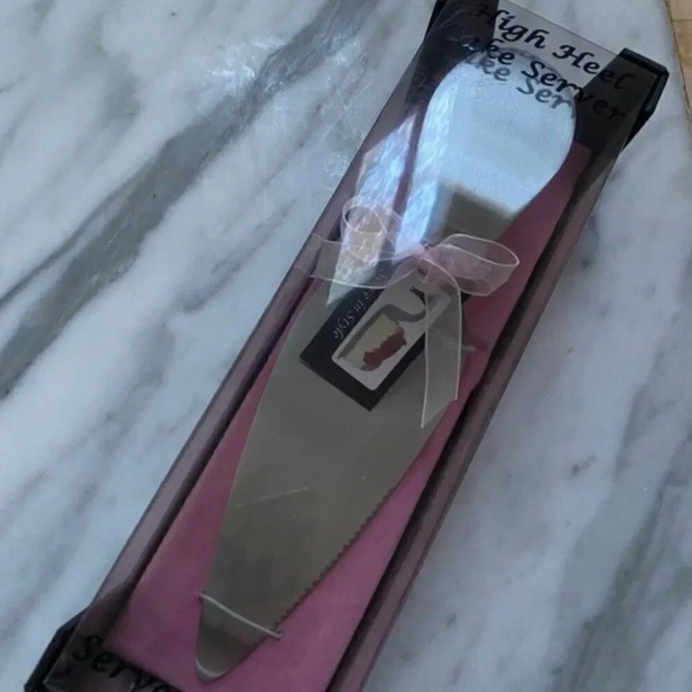 Wild Eye Design Stainless Steel High Heel Cake Server New